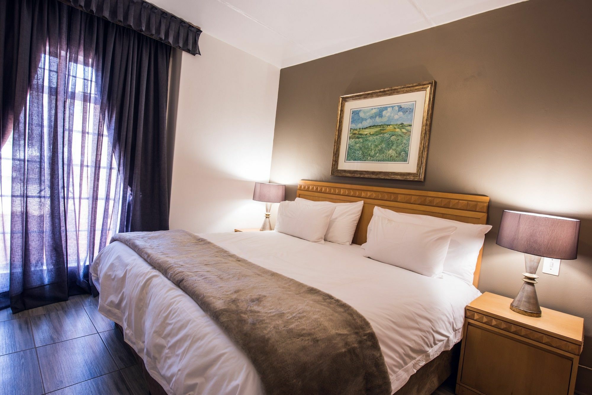 Airport Inn Executive Suites Kempton Park Exterior photo
